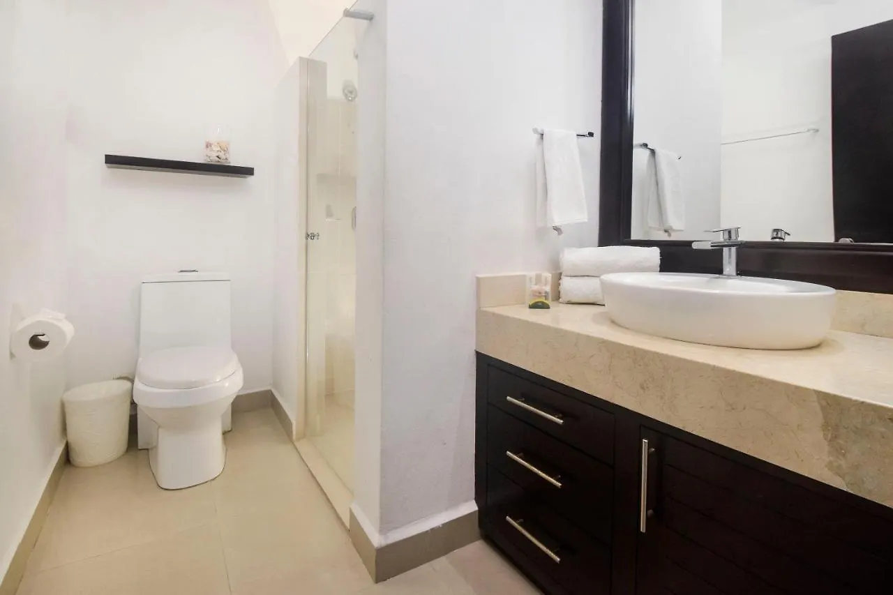 Peninsula Grand Condos By Rentals Your Way Cozumel Mexiko